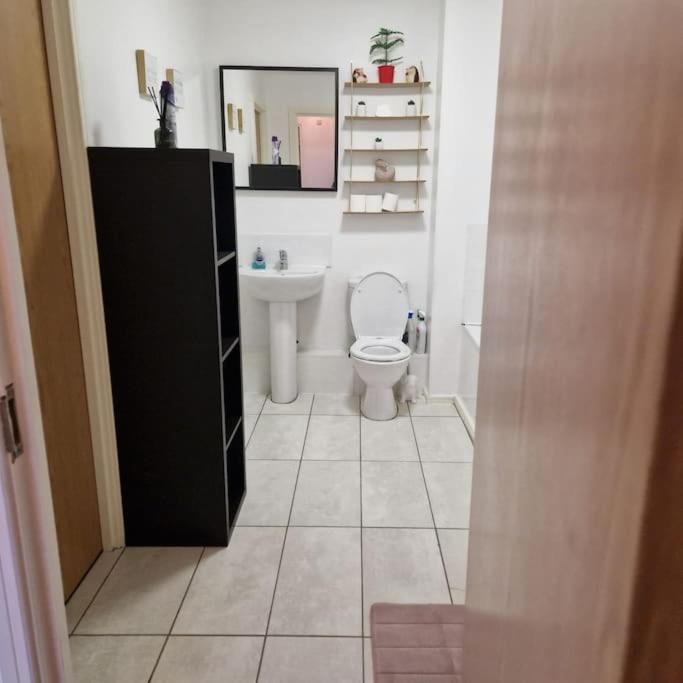 Two Bed In Sportscity Manchester Bagian luar foto
