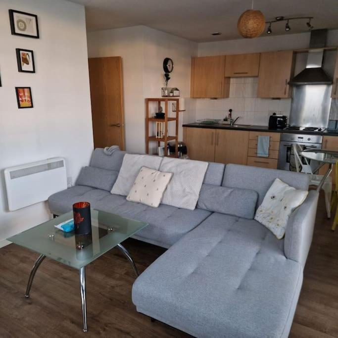 Two Bed In Sportscity Manchester Bagian luar foto