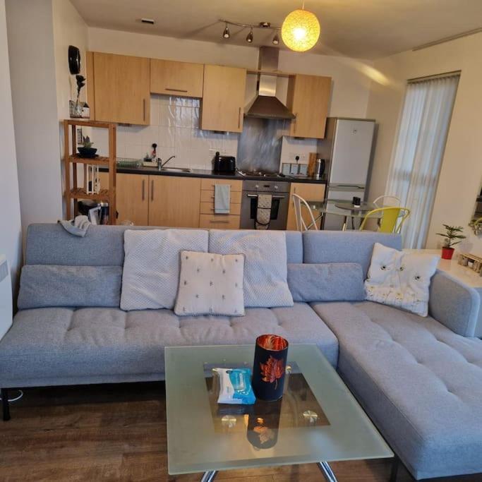 Two Bed In Sportscity Manchester Bagian luar foto